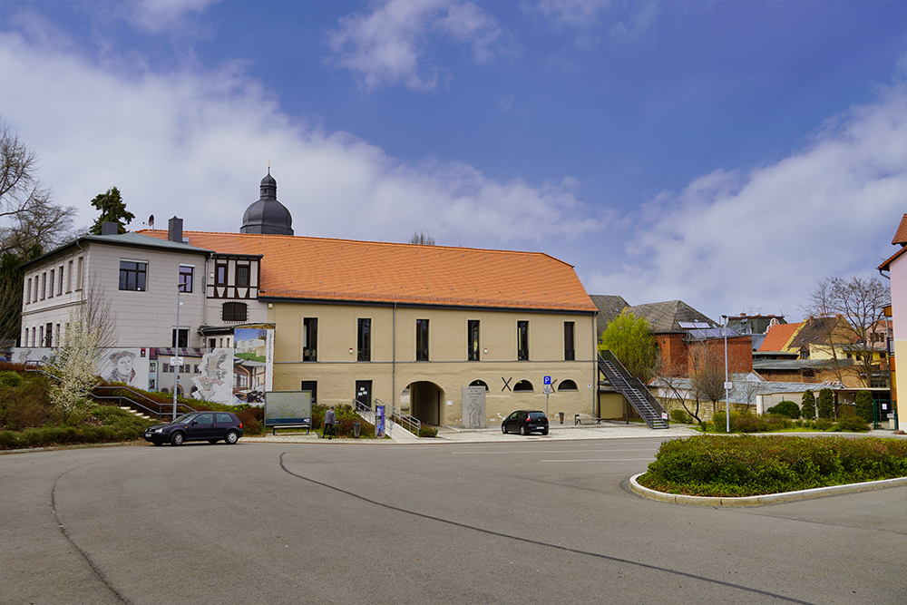 Lutherstadt Eisleben - Alte Malzscheune im Frühling