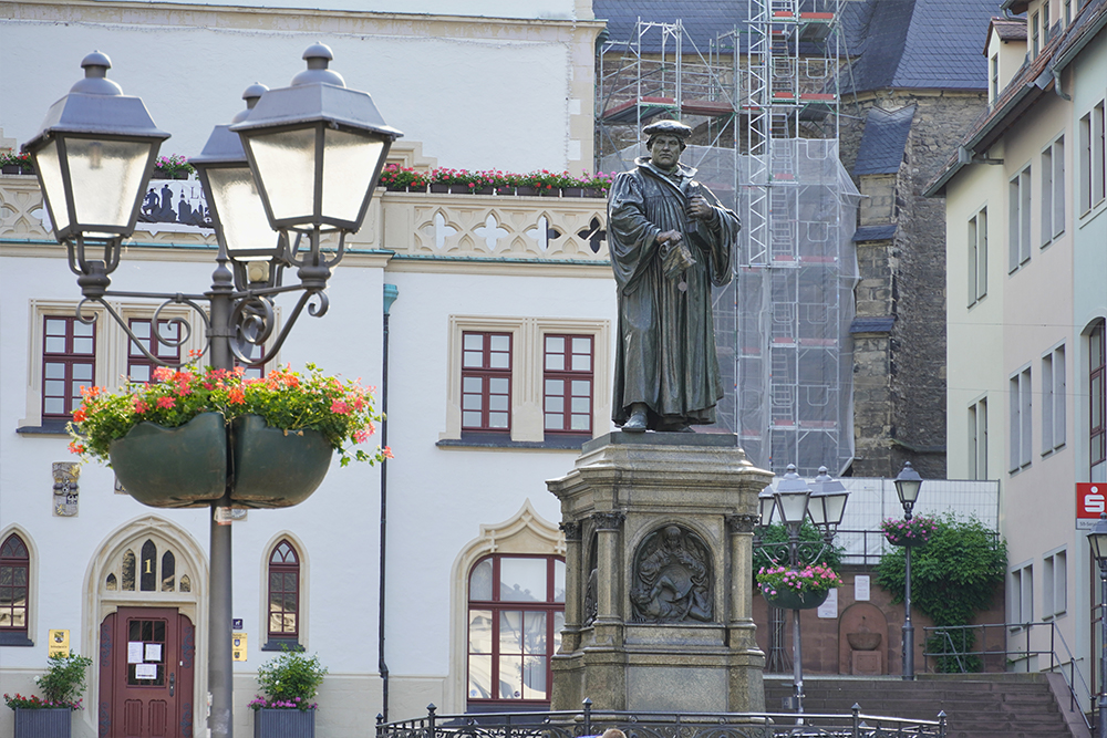 Lutherstadt Eisleben - Markt mit Lutherdenkmal